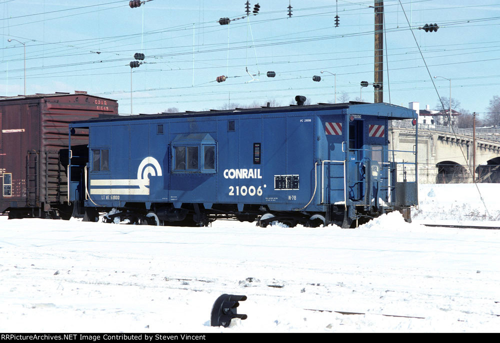 Conrail N78 bay window caboose CR #21006